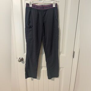 MED COUTURE Touch cargo scrub pants. Size small. Matching scrub top available.